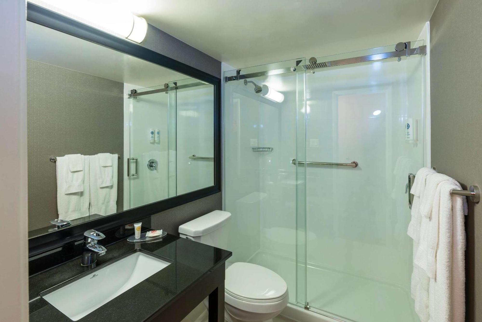 Comfort Inn Корнер-Брук Экстерьер фото