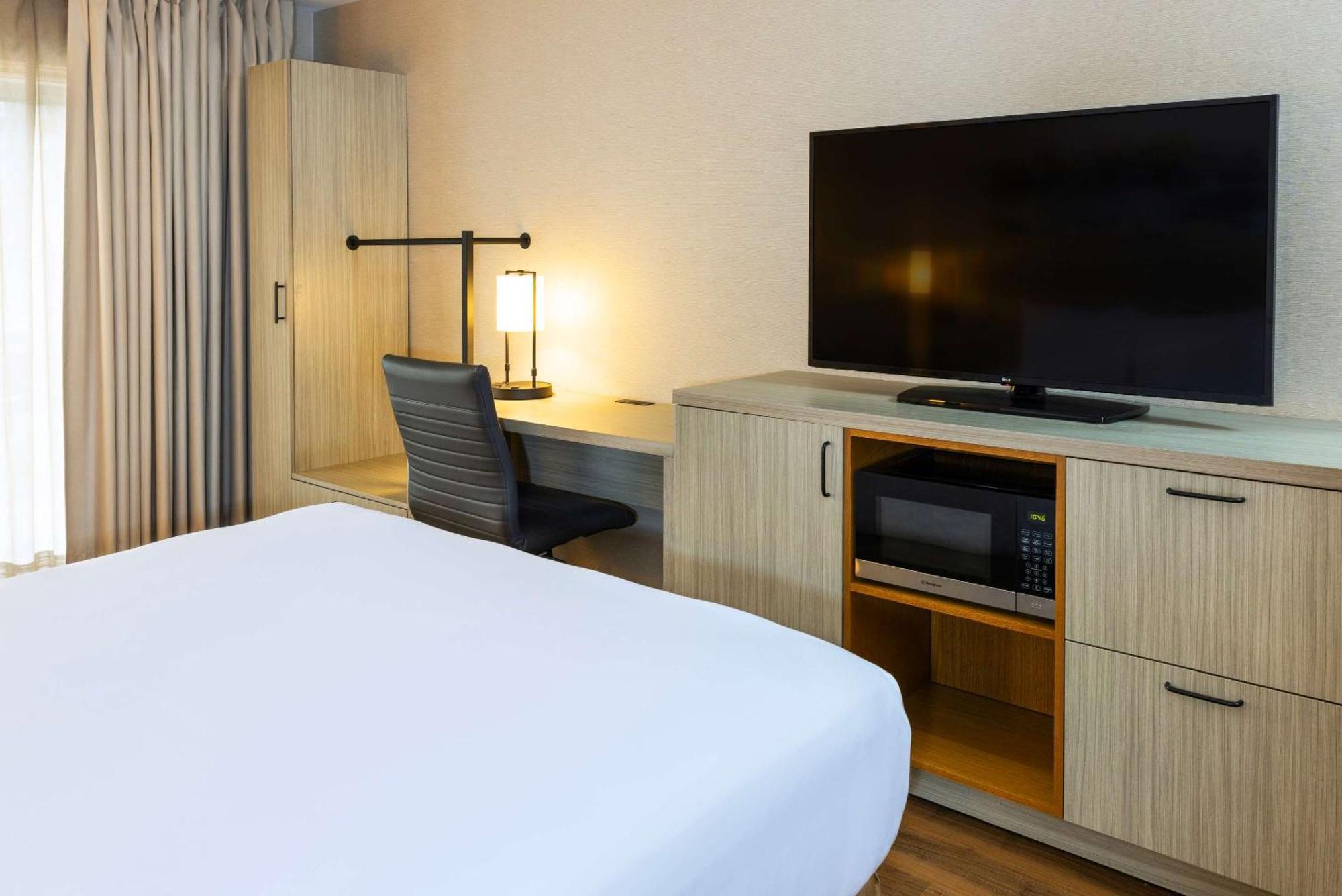 Comfort Inn Корнер-Брук Экстерьер фото